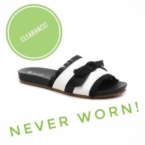 Meg Slide Sandal Bill Blass 8